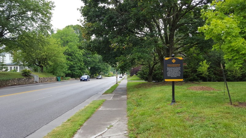 Marker (facing west) by Bernard Fisher on hmdb.org (image reproduced under Fair Use).