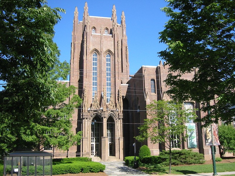 The museum was originally located on the corner of High and Elm Streets, but today can be found near the very heart of Yale University.