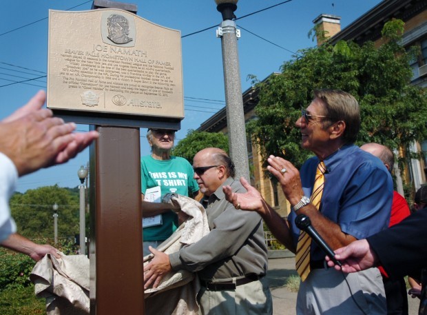 Joe Namath at the unveiling of the plaque