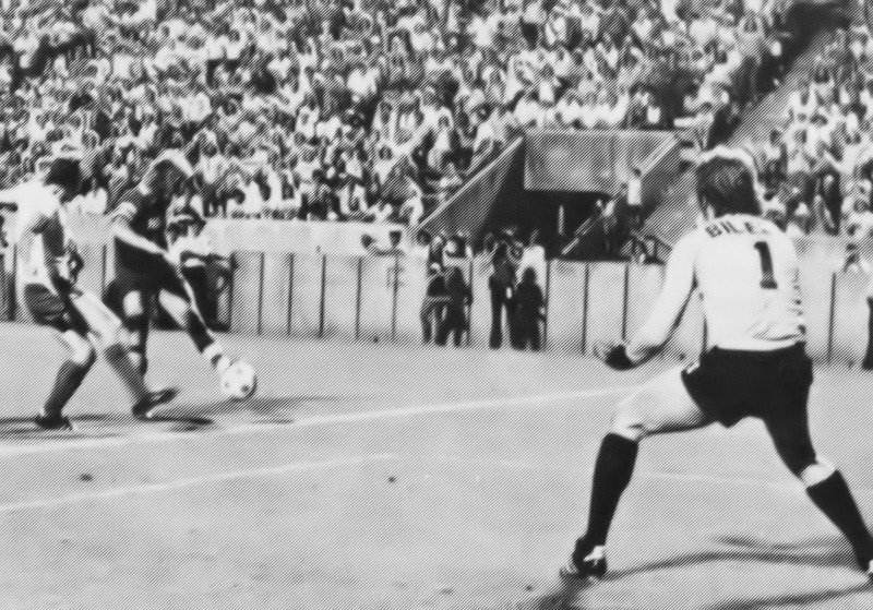 1976 soccer match between Tampa Mutiny and Toronto Metros-Coratia. Mutiny star, Rodney Marsh fires a shot into Toronto's goal