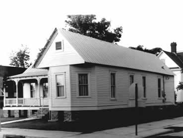 Older photograph of Arna Wendall Bontemps House. 