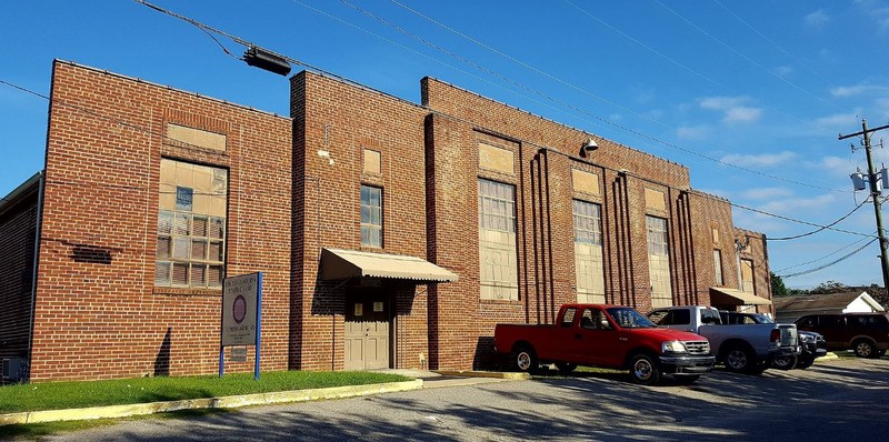 2018 photograph of Columbia Armory main facade (Upstateherd)