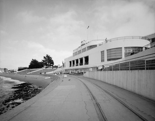 Bathhouse Building