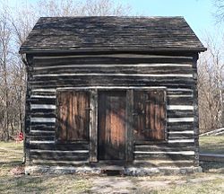 The cabin was moved in 1937 from its original location.Run as a tourist attraction with some dubious claims, the site is now operated by a non-profit foundation.