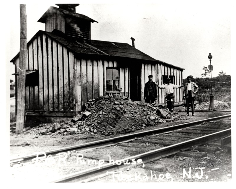 Tuckahoe Train Station Pumphouse (now gone) @1910.