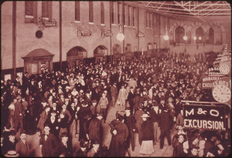 The Midway of Union Station in its early heyday