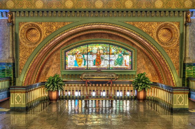 Union Station's famous Whispering Arch and Allegorical Window