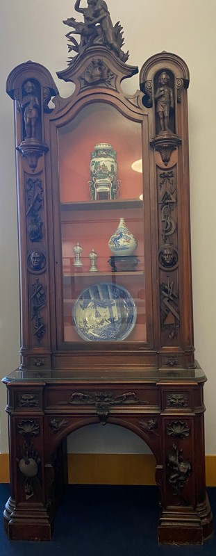 Cabinetry, Light, Wood, China cabinet