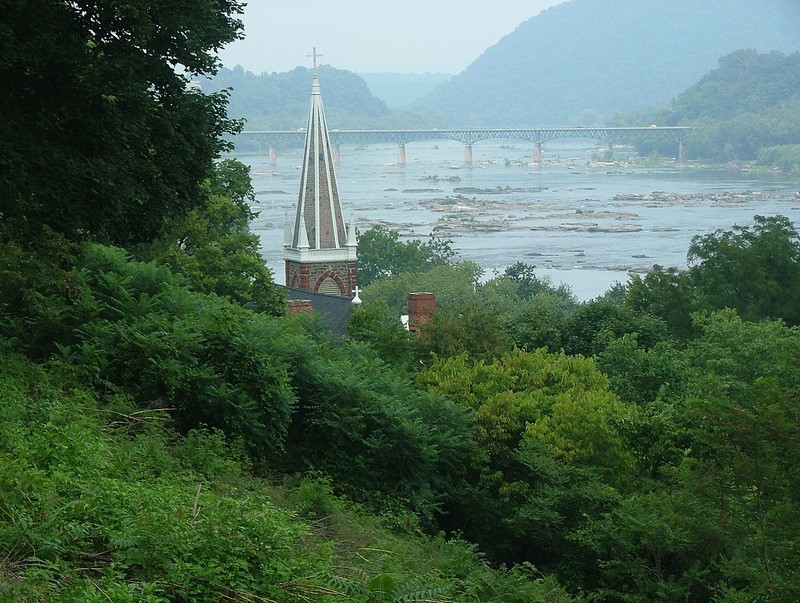 A view of the Shenandoah and Potomac Rivers from the rock.