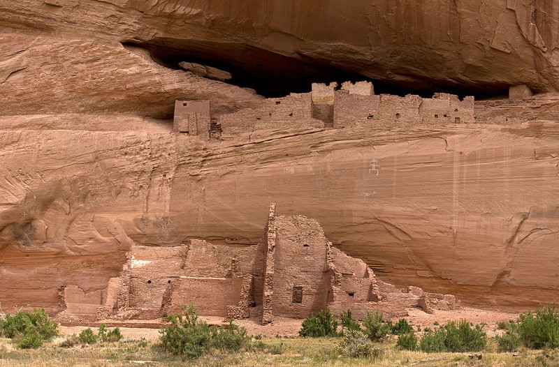 Pueblo ruins called theWhite House in Canyon de Chelly National Monument