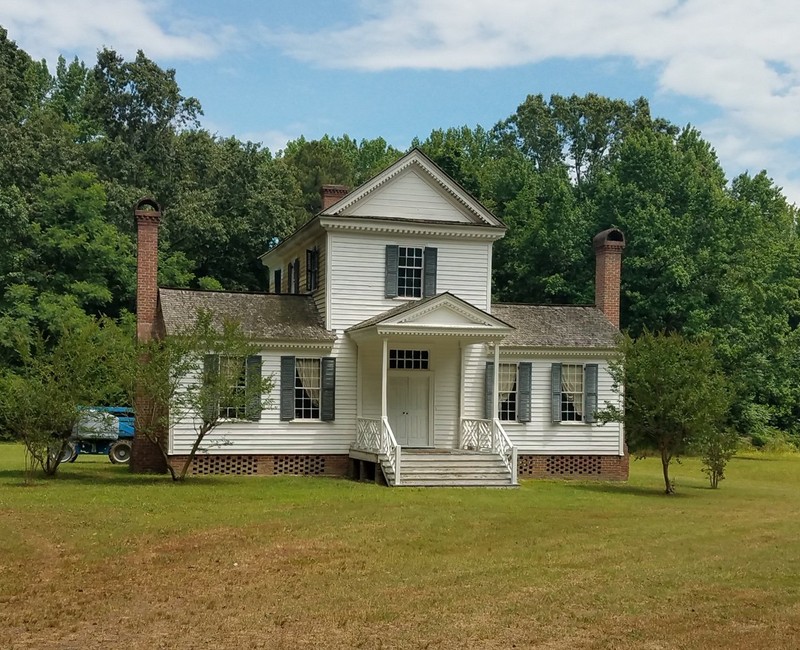 Sally-Billy House - Plantation house that was originally outside the town of Scotland Neck. (located approximately 20 miles from Halifax, also on the Roanoke River) The house was relocated to its currently location and restored in the 1970s.