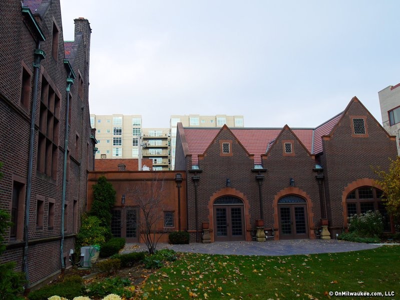 A hall was added to the House in 1998 to accommodate events. Photo Credit: OnMilwaukee.com