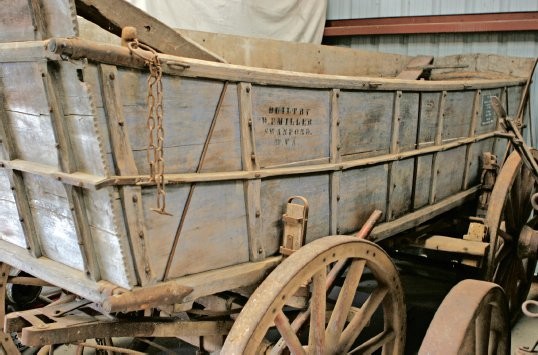 Image of a schooner wagon