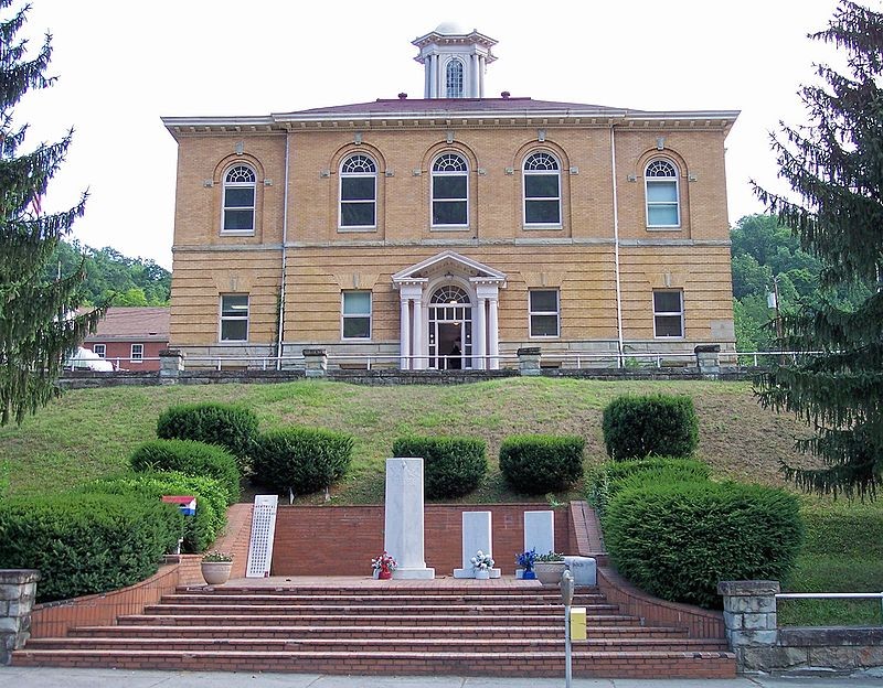 Old Clay Courthouse in the late 20th century.