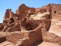 The Wupatki Pueblo was three stories tall and had over 100 rooms. It is estimated that 300 people lived in the building. 