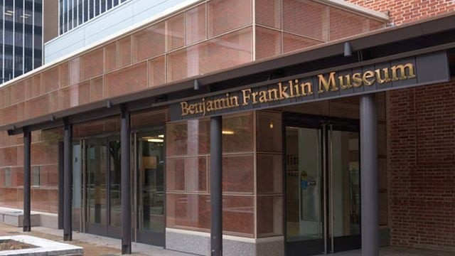 Front of Benjamin Franklin Museum