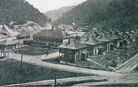 Dempsey's childhood home of Holden, West Virginia (Photo courtesy of LoganWV.us).