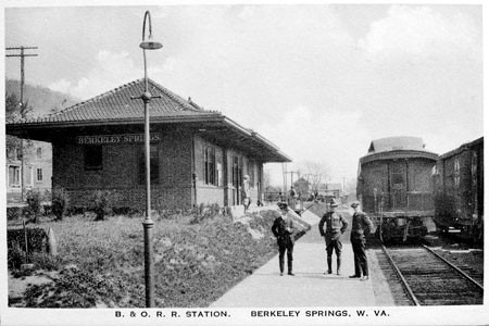 Postcard of the Berkeley Springs Train Depot