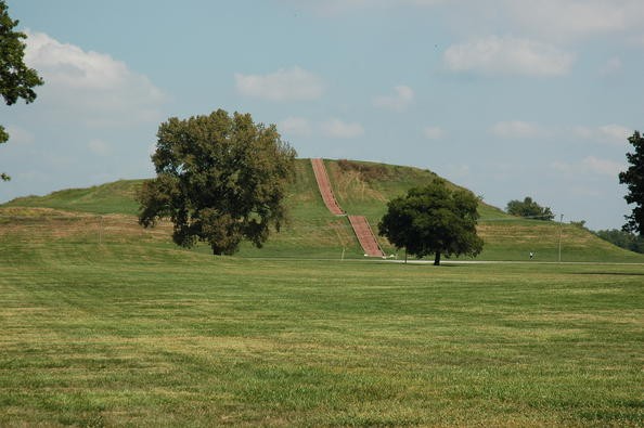 The climb up Monk Mound