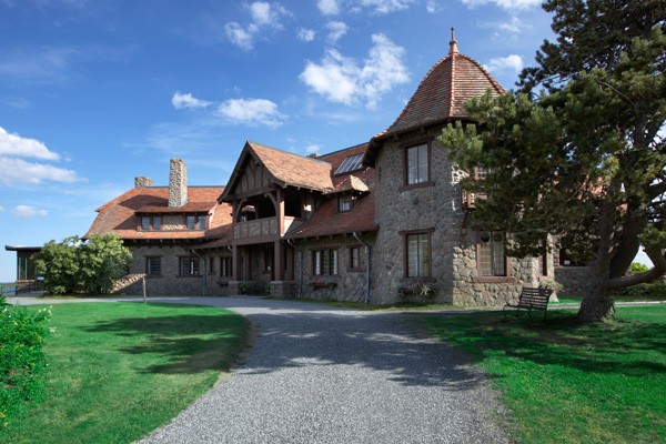 Lucknow Estate Exterior