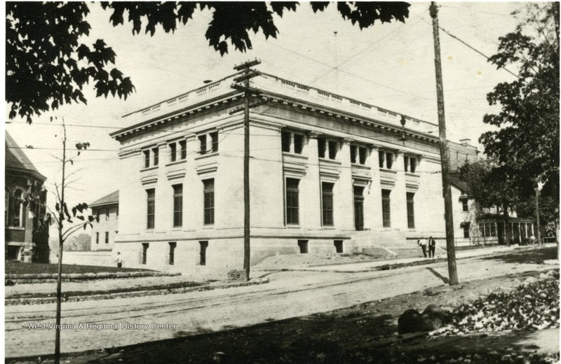 Photo of the post office building following construction.