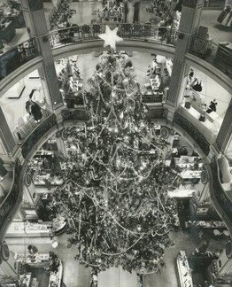 The City of Paris was one of the first department stores in Union Square. This photo was taken in November, 1959. 