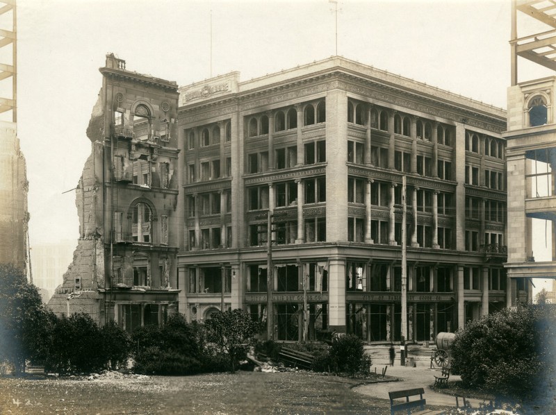 This photo was taken shortly after the earthquake of 1906. While the damage to the building is apparent, many surrounding buildings were completely destroyed.