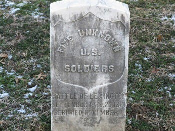 This is an unknown soldier tombstone. By the end of the battle, 25 Confederate troops had been killed and 75 were injured, while 39 Union troops had been killed and 120 were injured.