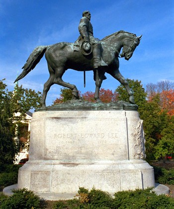 Robert E. Lee on his horse in the center of Emancipation Park, formerly Lee Park.