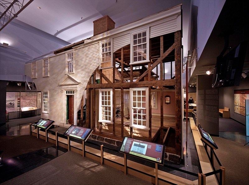 The largest artifact in the museum is a two-and-a-half story Georgian house from the eighteenth century, which tells the stories of the families who lived there. Photo courtesy of the National Museum of American History.