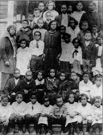 Early 1900s photo of St. Philips Sunday school class. Courtesy of JCBHPS