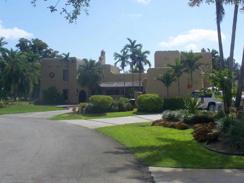 Exterior of G. Carl Adams House
http://commons.wikimedia.org/wiki/File%3AMiami_Springs_FL_Adams_House03.jpg