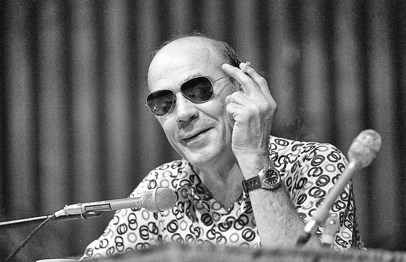 1988: Hunter S. Thompson speaking at the Miami International Book Fair.