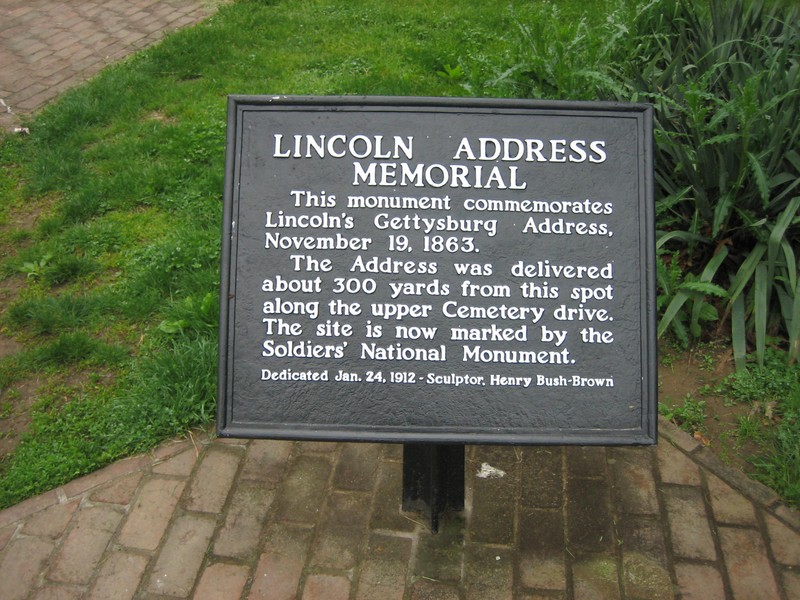 Plaque at Gettysburg Address Memorial clarifying the location of the speech.