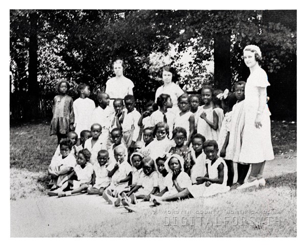 1935 Sunday School class with instructors. 