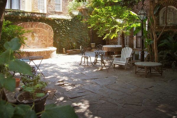 Pirate House Courtyard