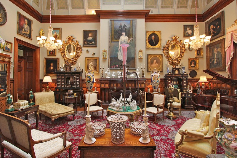 Calhoun Mansion Interior