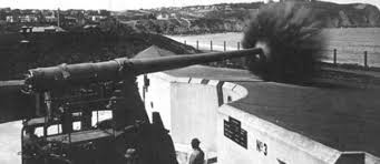 Battery Chamberlin 6-inch gun being test-fired in 1917.