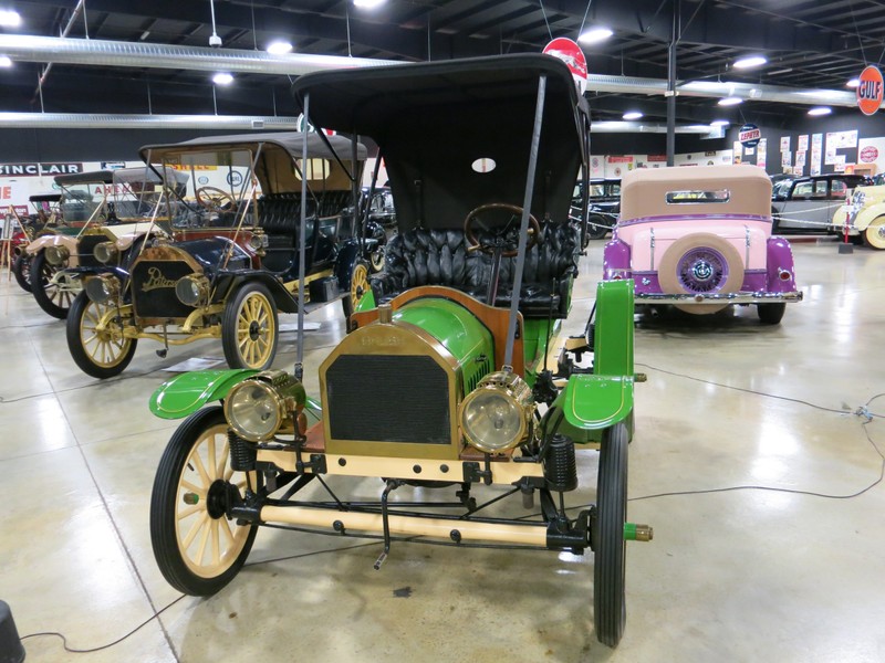 "Tupelo Automobile Museum, Tupelo, Mississippi" by James Case from Philadelphia, Mississippi, U.S.A. - 1911 Brush. Licensed under CC BY 2.0 via Wikimedia Commons - https://commons.wikimedia.org/wiki/File:Tupelo_Automobile_Museum,_Tupelo,_Mississippi.