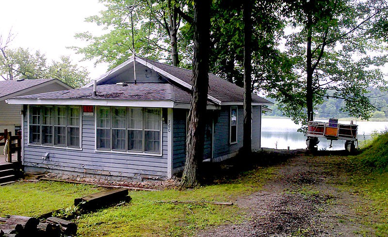 A lake cottage that was for rent in the past few years.