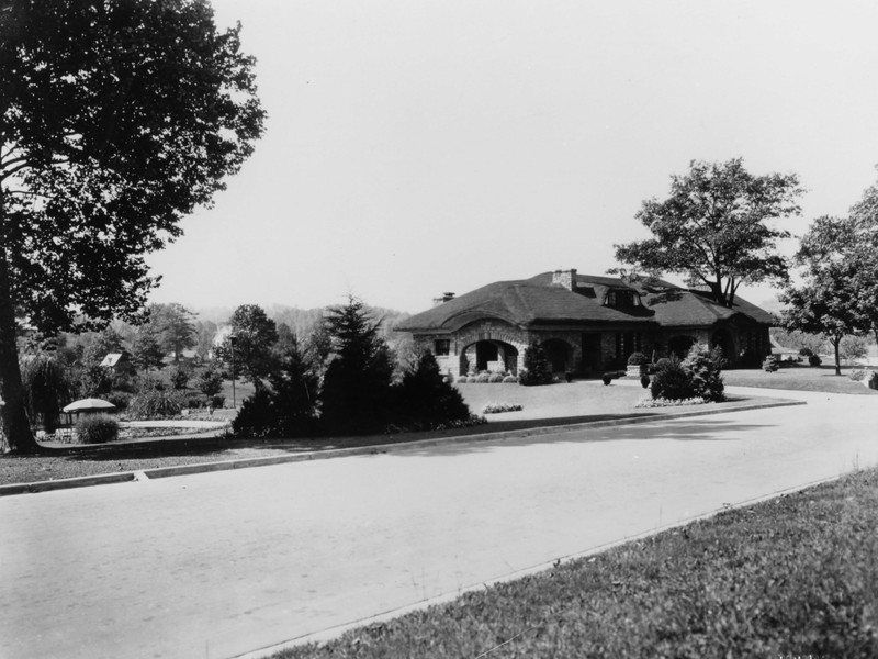 View of the house from Washington Blvd in 1925