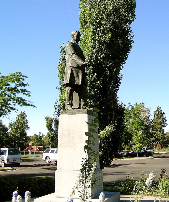 Paris Gibson (1830-1920) founded Great Falls in 1882. He served as mayor and later became a U.S. Senator.