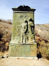 Memorial in battle field park site