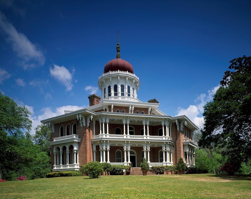 "Longwood by Highsmith 01" by Carol M. Highsmith - This image is available from the United States Library of Congress's Prints and Photographs division under the digital ID highsm.17078.This tag does not indicate the copyright status of the attached