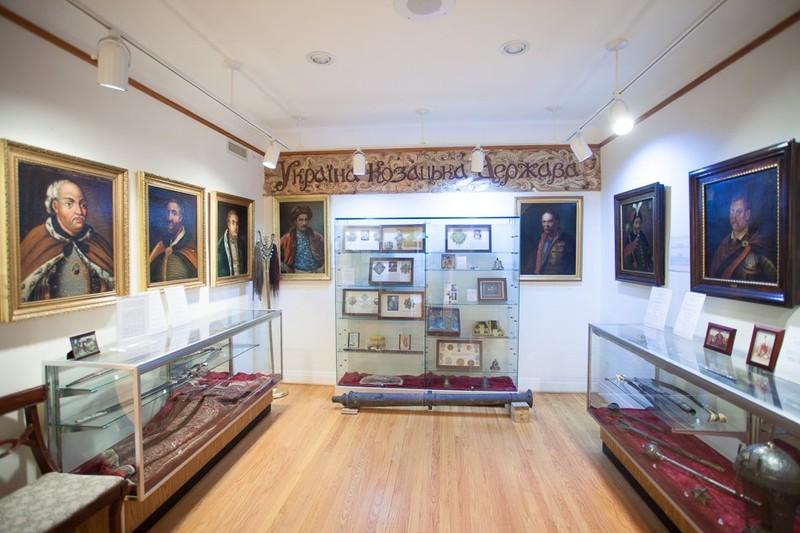 The Kozak Period exhibit features a variety of weapons and portraits of the Kozak Hetmans. Image obtained from the Ukrainian National Museum.