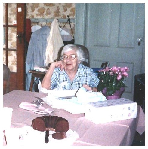 Loretta welcomed visitors into the home from the 1970s until her death in 1991