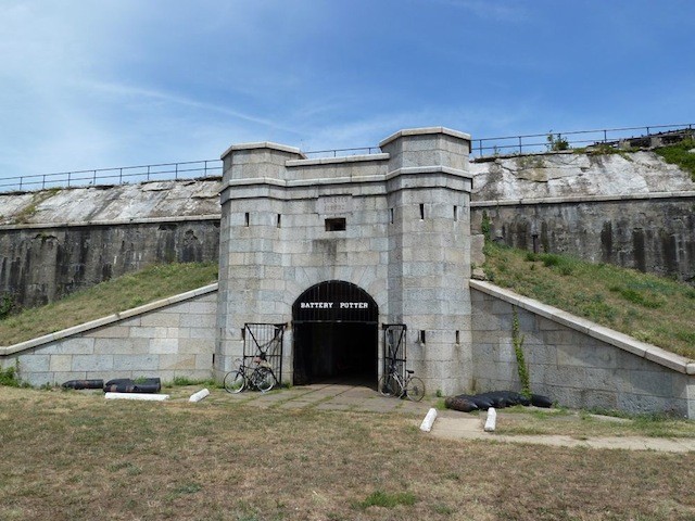 Entrance to Battery Potter