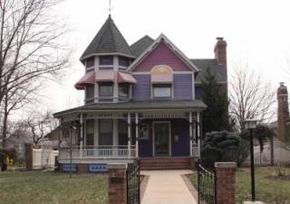 Example of a home on Greenwood Avenue