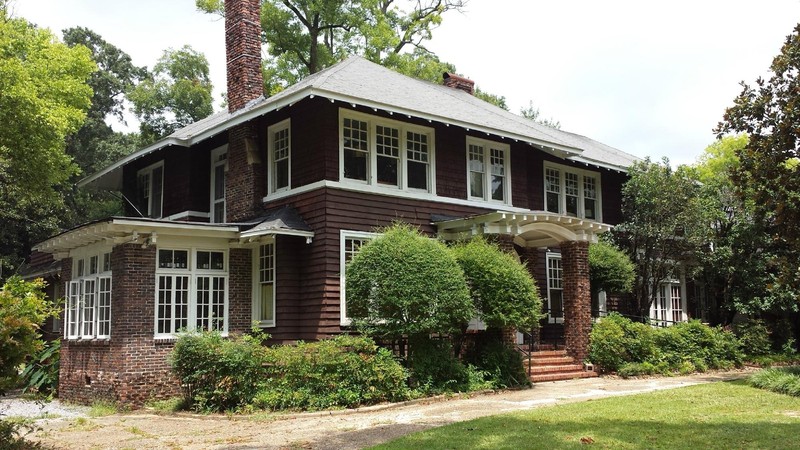 The exterior of the Fitzgerald Museum. This house was originally built by Joseph B. Jones with construction completed in 1910. Photo Courtesy: Gregory T. Janetka / Atlas Obscura