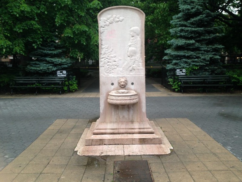 Plant, Sculpture, Pedestal, Tree